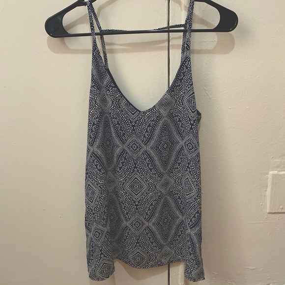 H&M flowy tank top - Picture 1 of 4